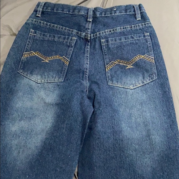 Blue jeans - Picture 4 of 5